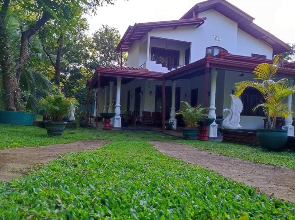 Visu Villa Hotel Habarana Bagian luar foto
