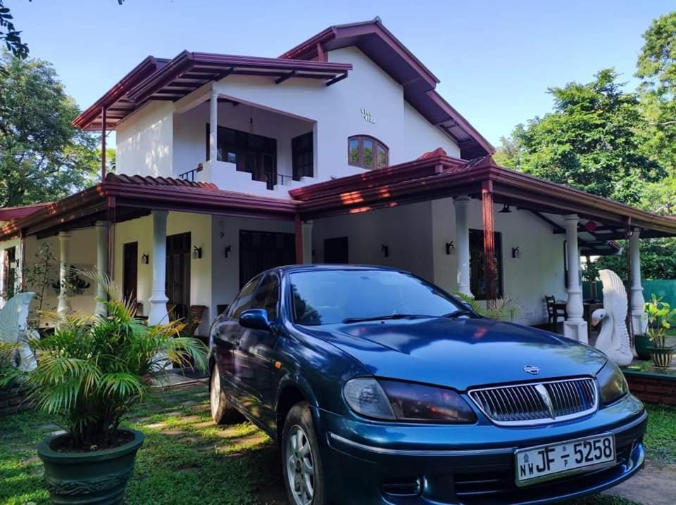 Visu Villa Hotel Habarana Bagian luar foto