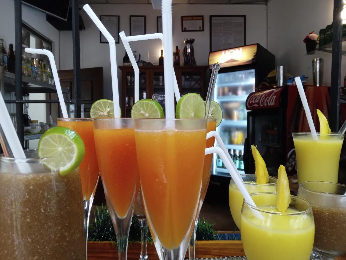 Visu Villa Hotel Habarana Bagian luar foto