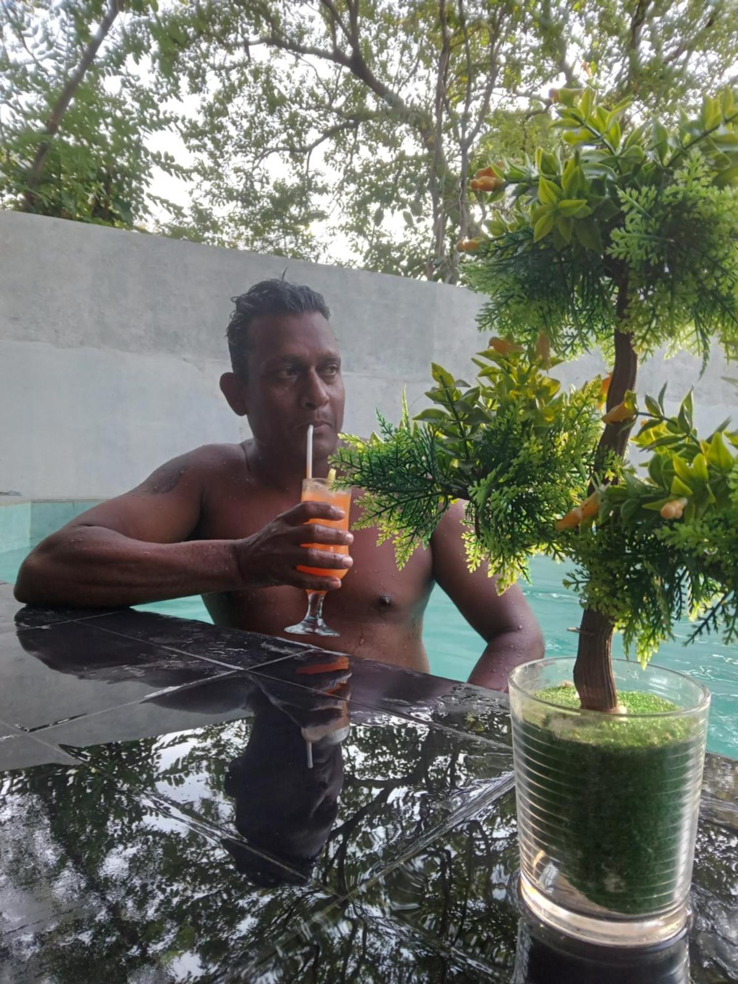 Visu Villa Hotel Habarana Bagian luar foto